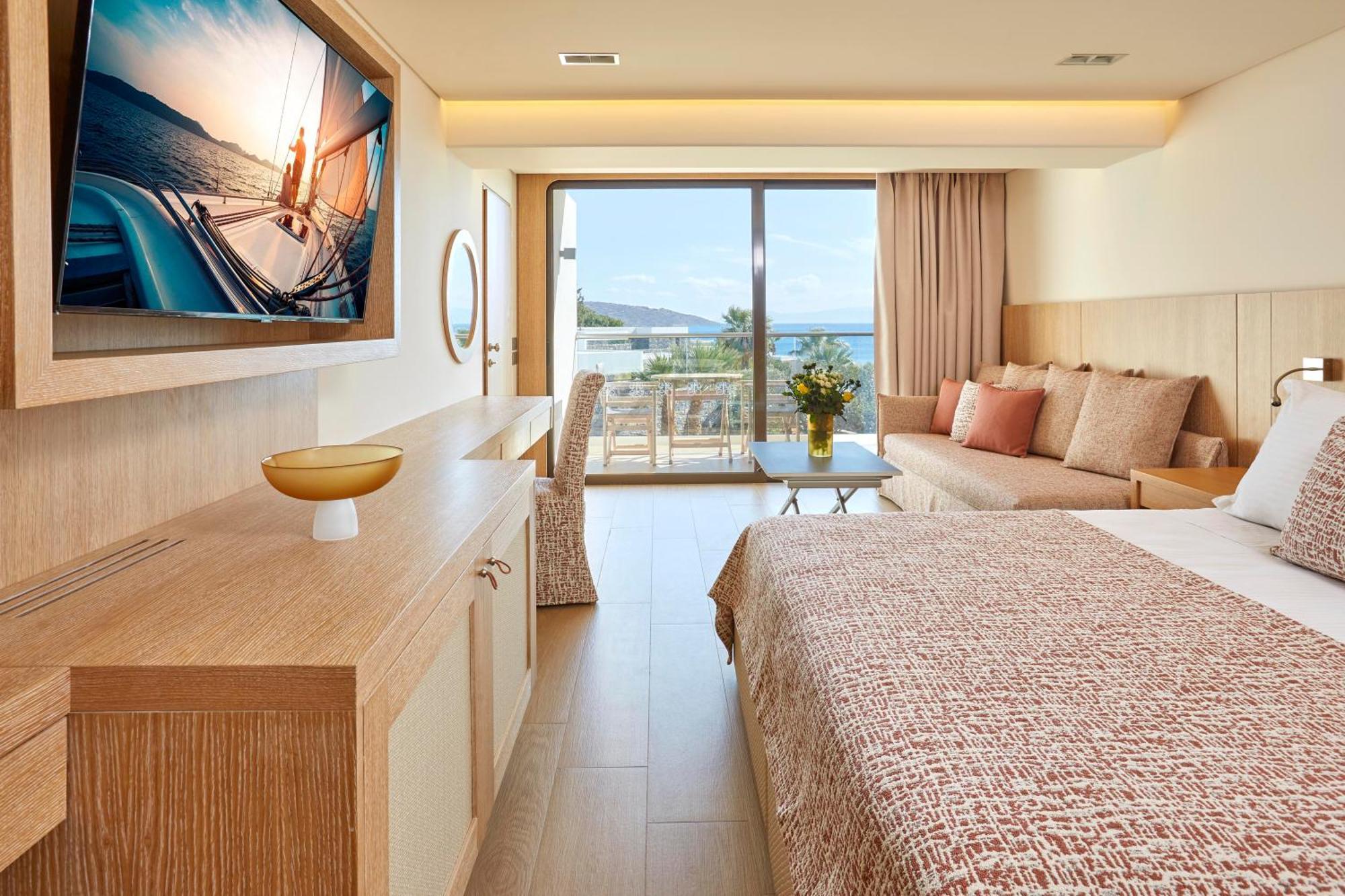 Bay Palace, A Member Of The Leading Of The World 5* Elounda (Crete)